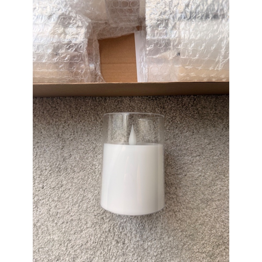 Flameless LED Candles Set of 5 White Plastic Battery Remote Timer - Picture 3 of 5
